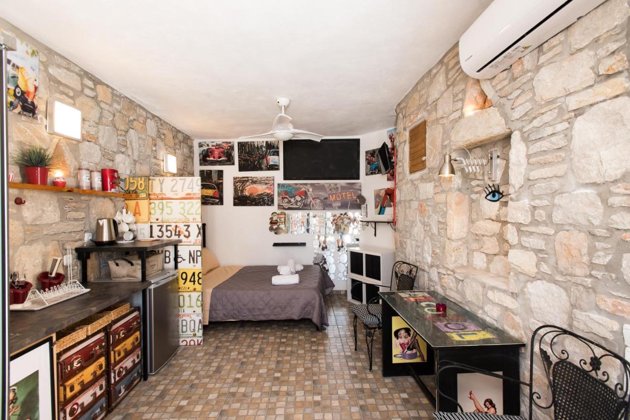 Omnia Villa *