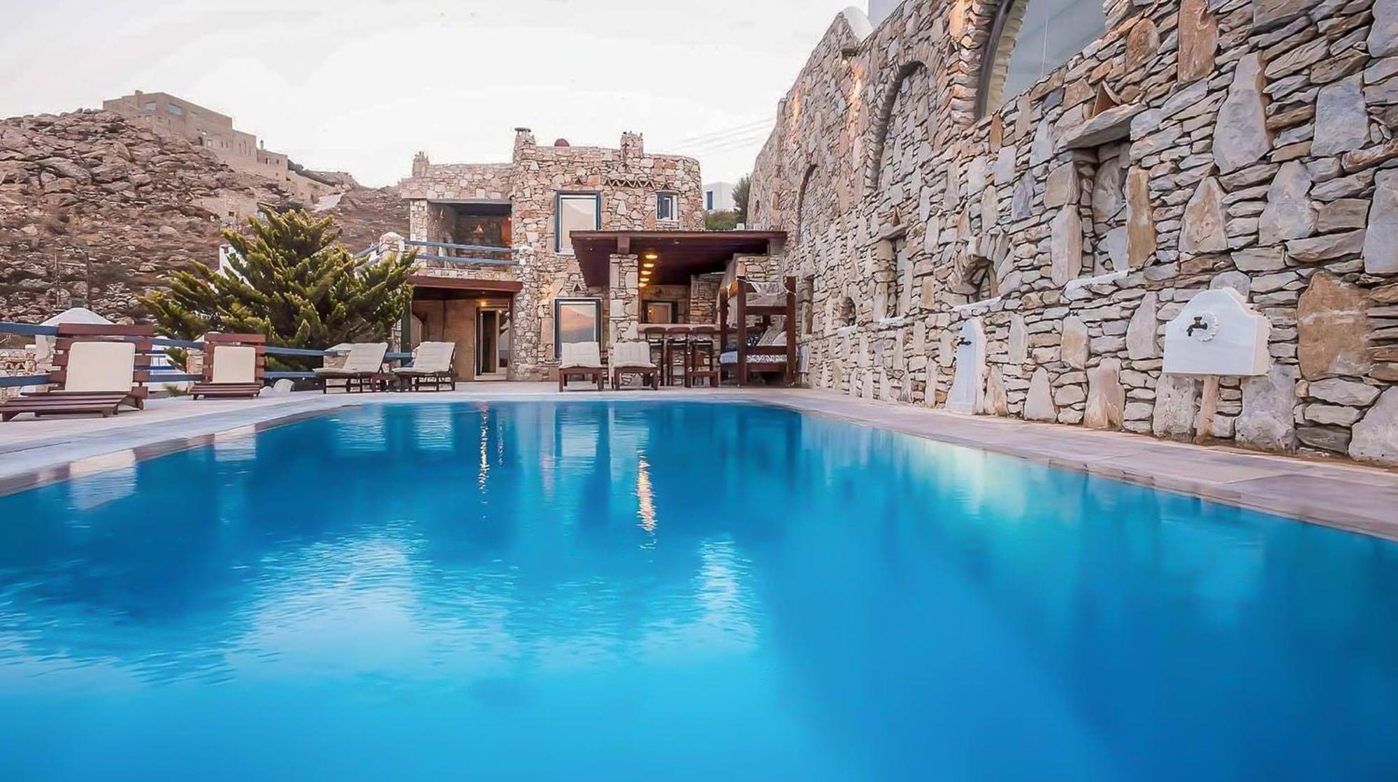 Omnia Villa
