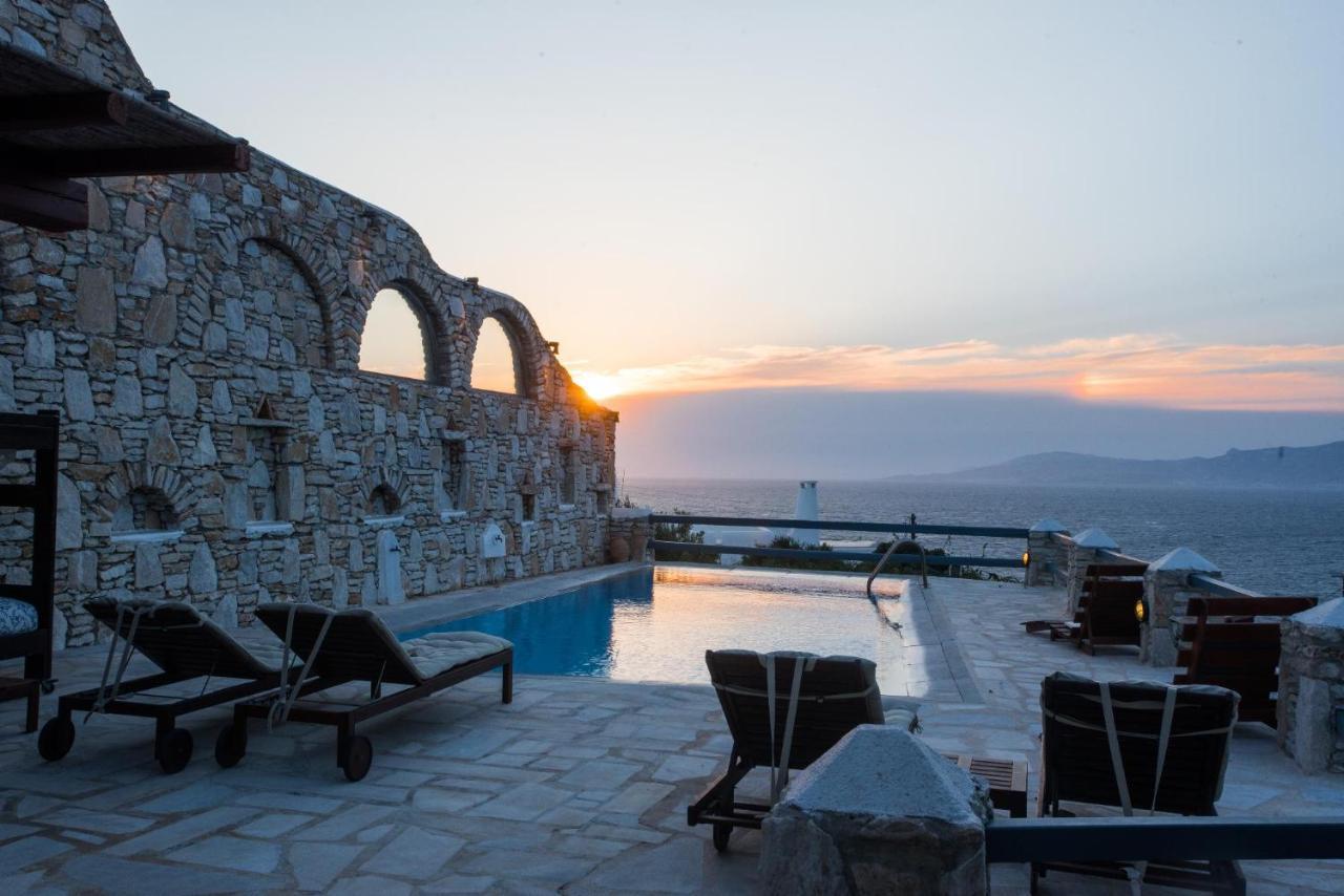 Omnia Villa *